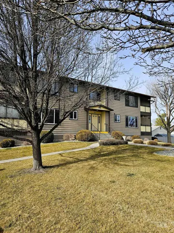 $219,900 | 353 Elm Street North, Unit 6, Twin Falls, ID 83301