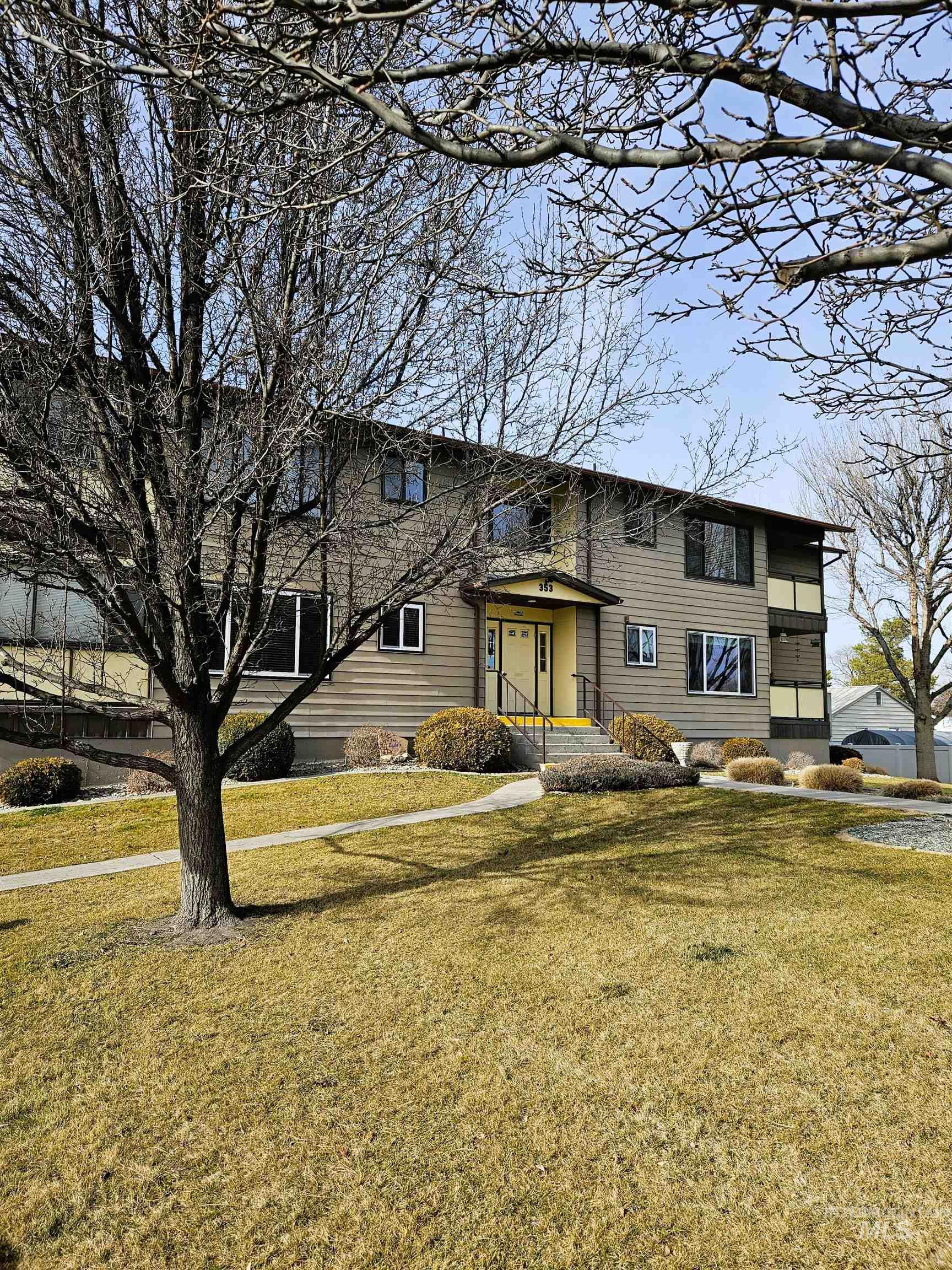 353 Elm Street North, Unit 6 Twin Falls, ID 83301 - Photo 2 of 30