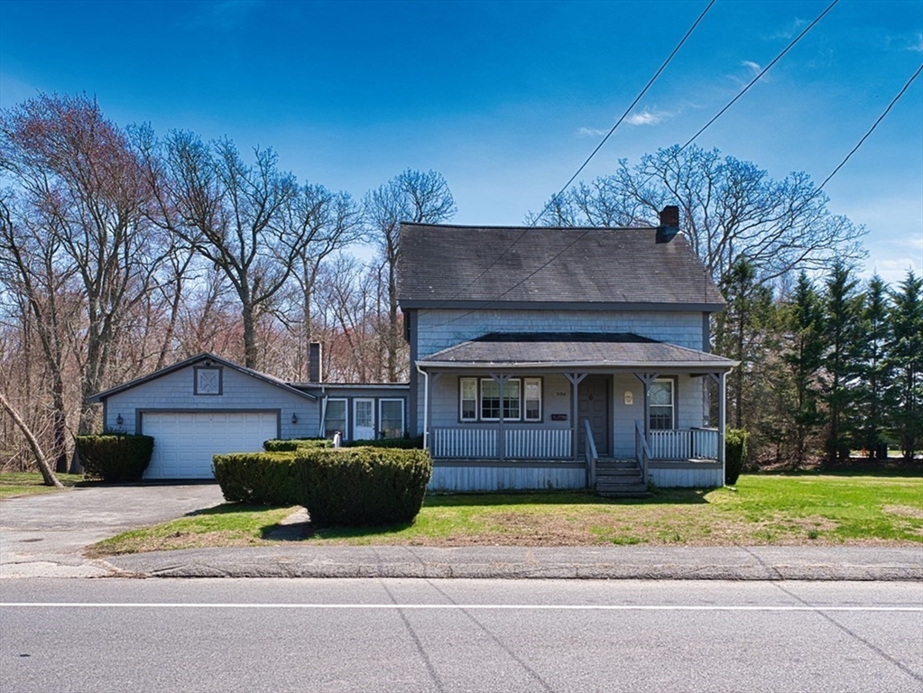 504 Russells Mills Road Dartmouth, MA 02748 - Photo 1 of 27