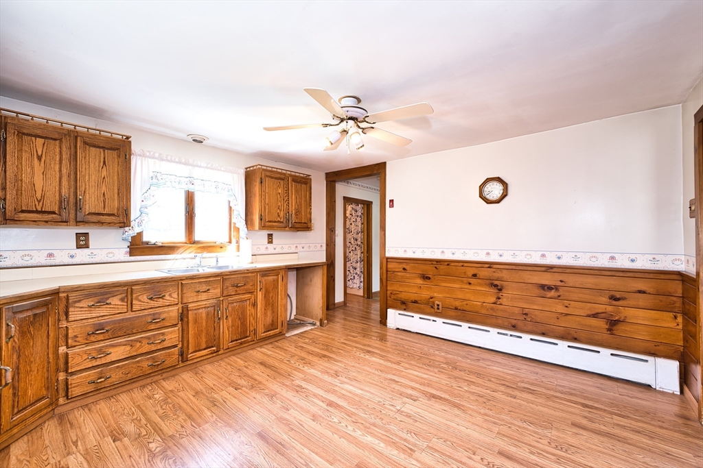 504 Russells Mills Road Dartmouth, MA 02748 - Photo 12 of 27