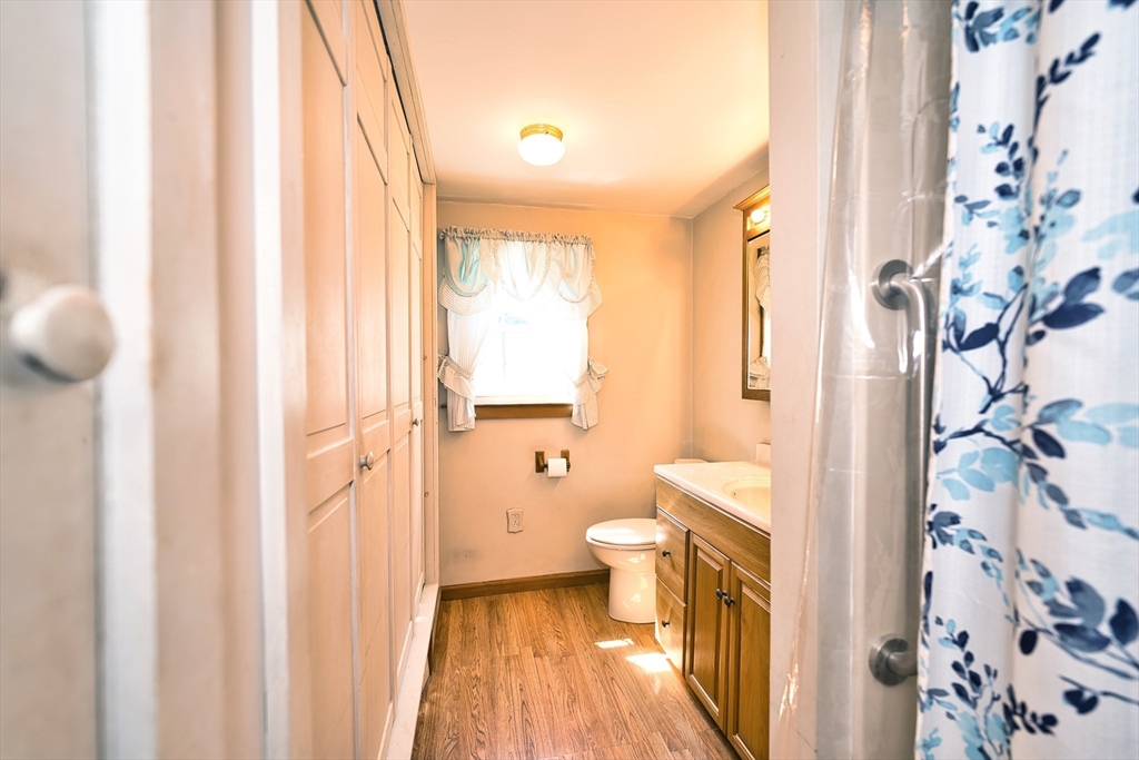 504 Russells Mills Road Dartmouth, MA 02748 - Photo 23 of 27