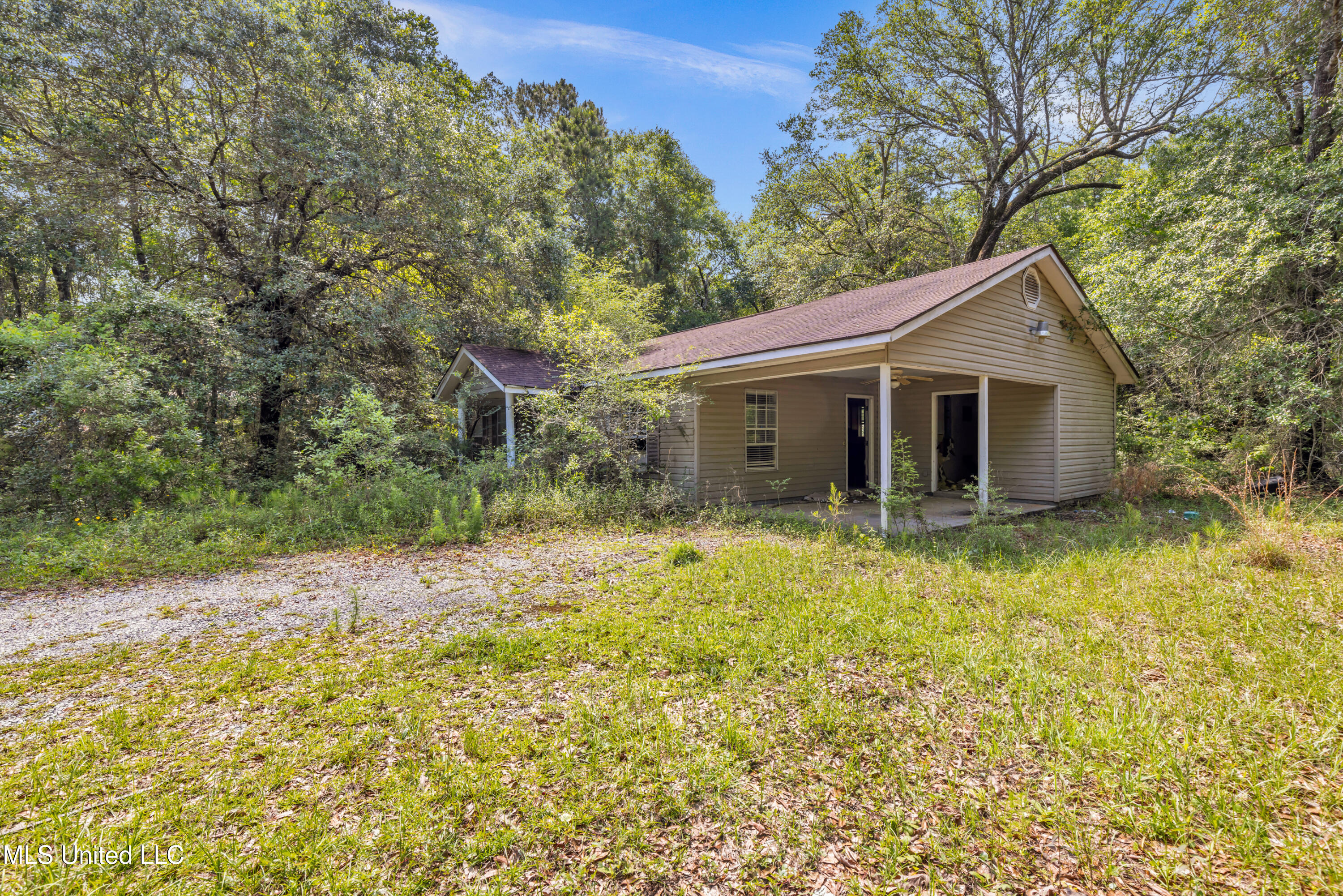 22165 Bells Ferry Road Pass Christian, MS 39571 - Photo 2 of 11 22165BellsFerryRd-2