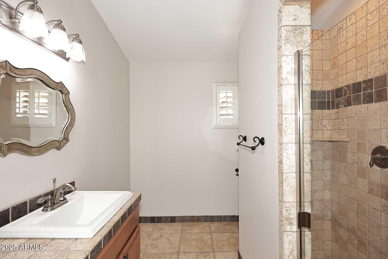 5449 East Thunderbird Road Scottsdale, AZ 85254 - Photo 41 of 75 Primary Wing-Hall Bath