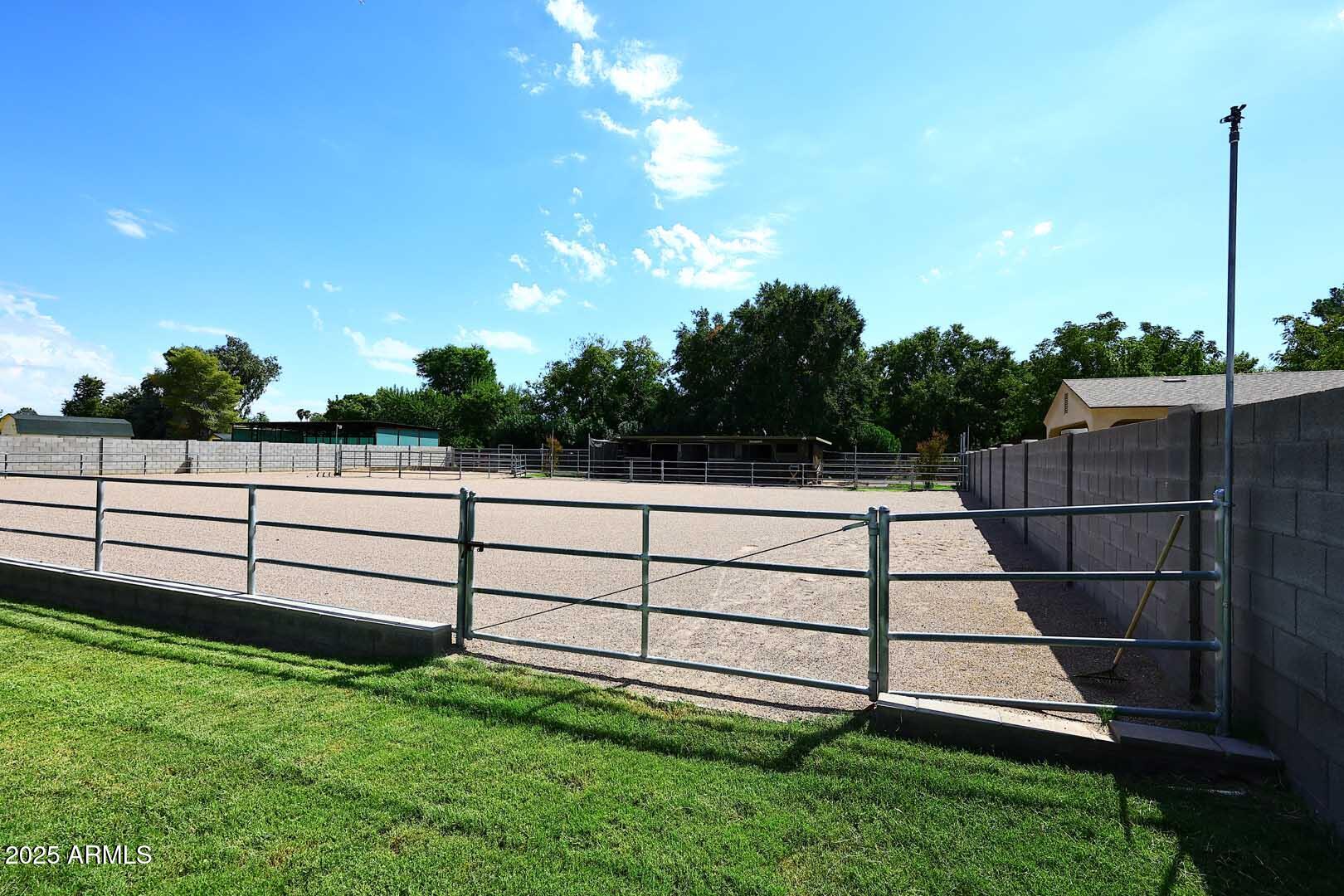 5449 East Thunderbird Road Scottsdale, AZ 85254 - Photo 55 of 75 Arena-Gated Access