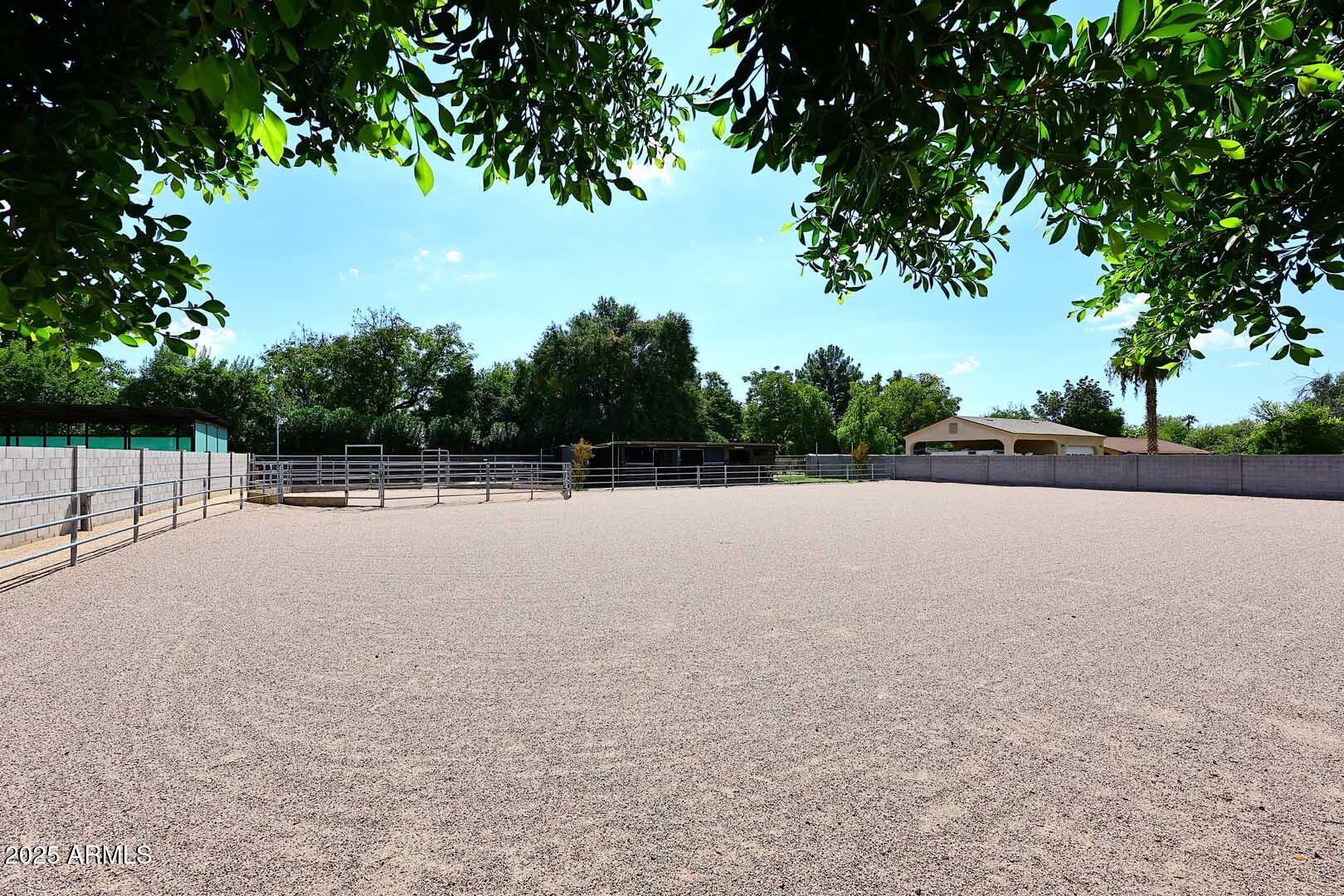 5449 East Thunderbird Road Scottsdale, AZ 85254 - Photo 58 of 75 a view of a terrace