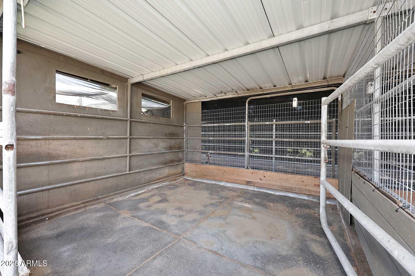 5449 East Thunderbird Road Scottsdale, AZ 85254 - Photo 65 of 75 Stables-Interior