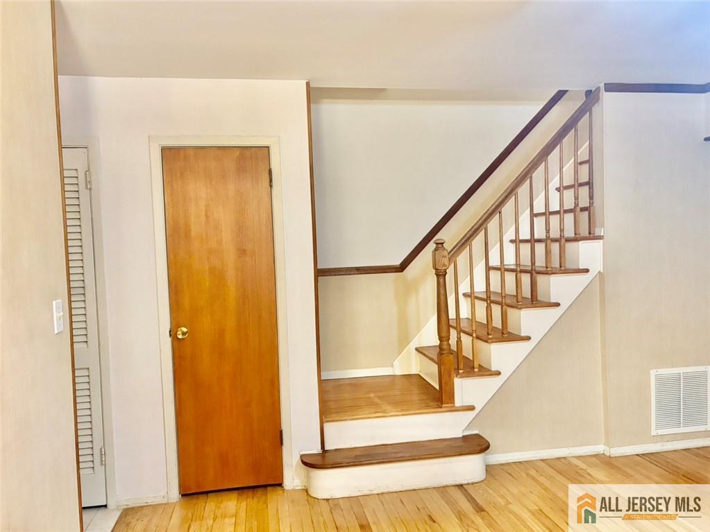 3 Westover Way Edison, NJ 08820 - Photo 16 of 31