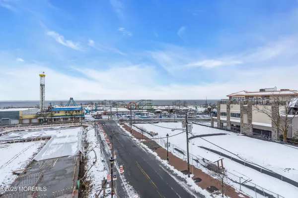 $3,100 | 19 Carr Avenue, Unit 319, Keansburg, NJ 07734