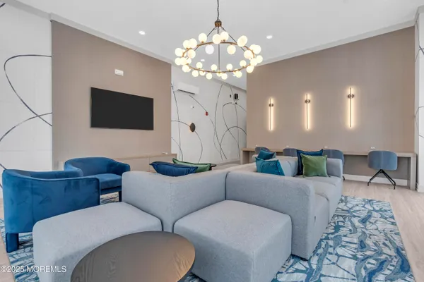 $3,100 | 19 Carr Avenue, Unit 319, Keansburg, NJ 07734