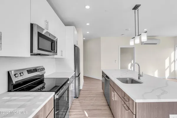 $3,100 | 19 Carr Avenue, Unit 319, Keansburg, NJ 07734