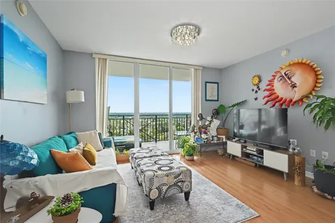 $525,000 | 600 West Las Olas Boulevard, Unit 1221N, Fort Lauderdale, FL 33312