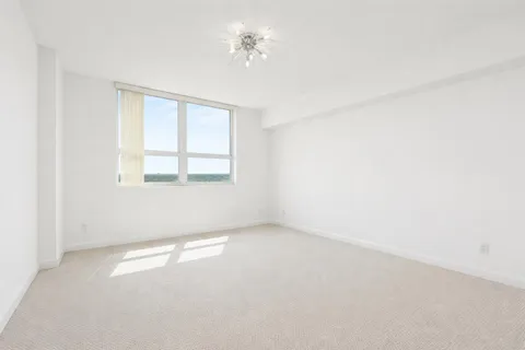 $475,000 | 610 West Las Olas Boulevard, Unit 1221N, Fort Lauderdale, FL 33312