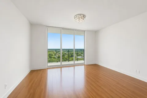 $475,000 | 610 West Las Olas Boulevard, Unit 1221N, Fort Lauderdale, FL 33312