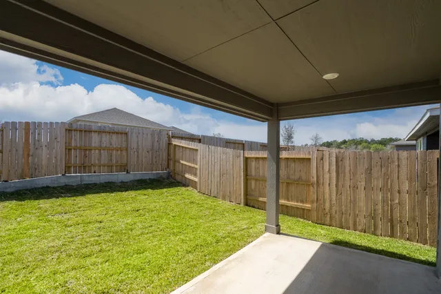 $2,050 | 18615 Century Pne Lane, Montgomery, TX 77316