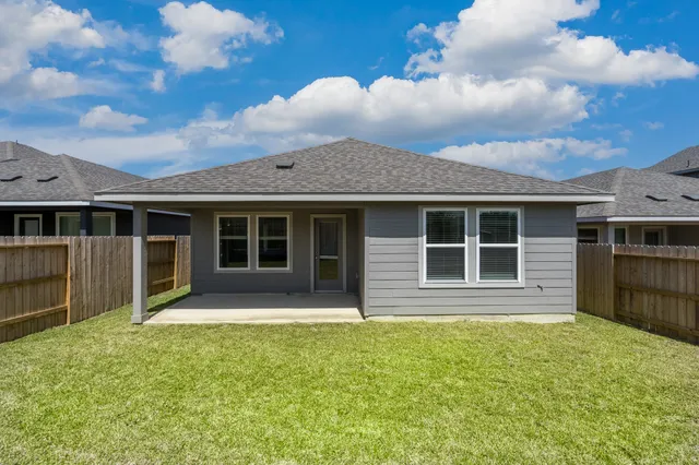 $2,050 | 18615 Century Pne Lane, Montgomery, TX 77316