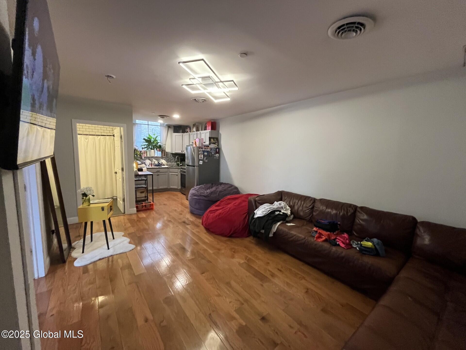 37 Maiden Lane, Unit 3A Albany, NY 12207 - Photo 11 of 20 LR2