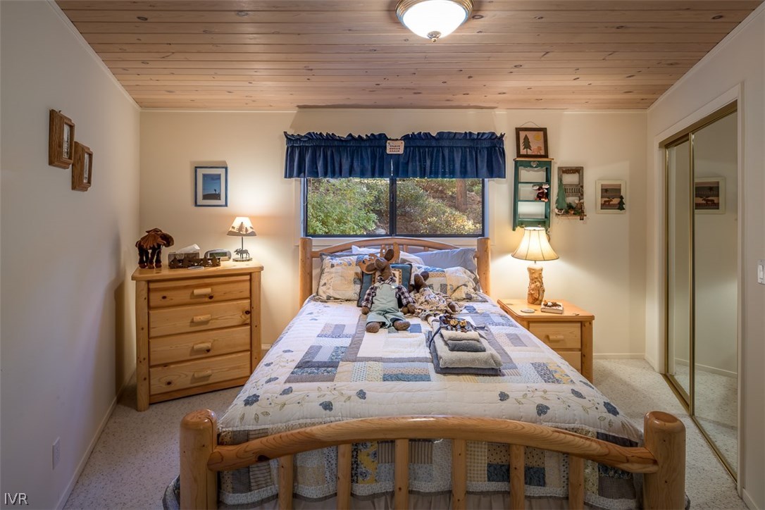 583 Fallen Leaf Way Incline Village, NV 89451 - Photo 10 of 30 a view of a dining table and chairs in the room