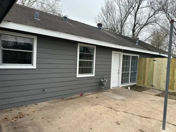 $1,700 | 7301 Brockley Lane, Unit A, Houston, TX 77087