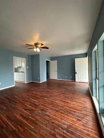 $1,700 | 7301 Brockley Lane, Unit A, Houston, TX 77087