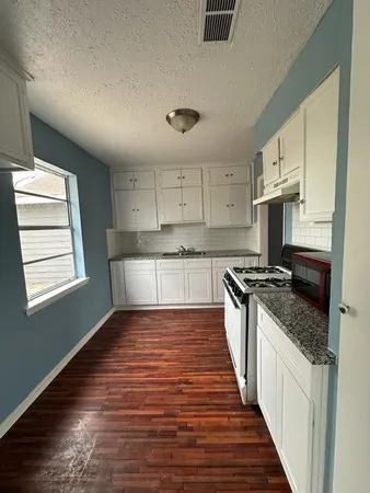 $1,700 | 7301 Brockley Lane, Unit A, Houston, TX 77087