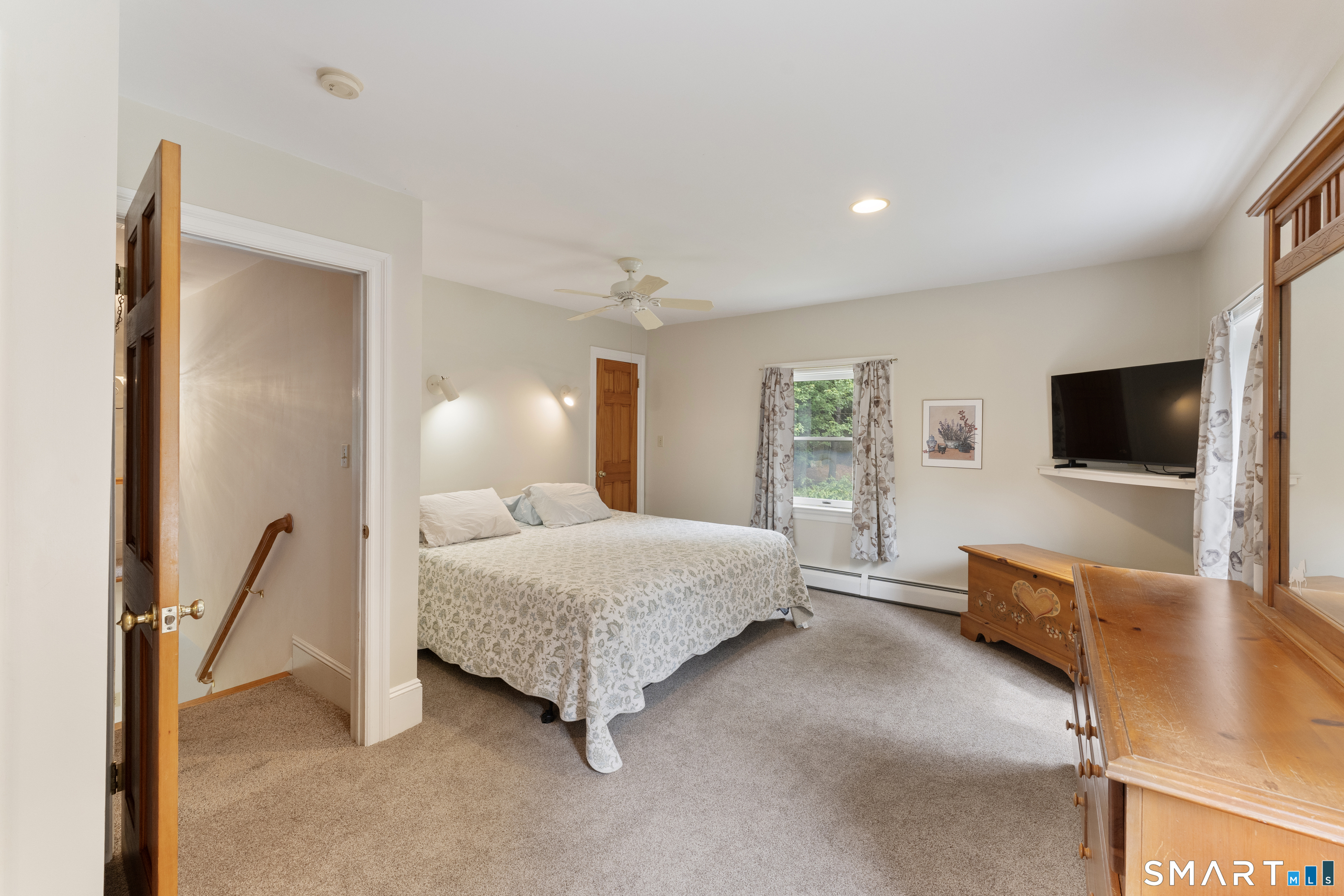 50 Swedetown Road Pomfret, CT 06259 - Photo 16 of 40 Primary Bedroom suite