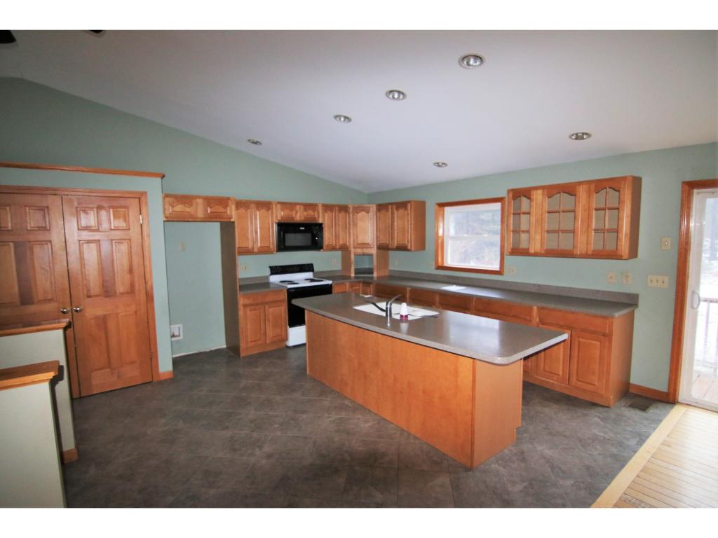 31 Dunbarton Center Road Bow, NH 03304 - Photo 5 of 35 Gallery Image 5