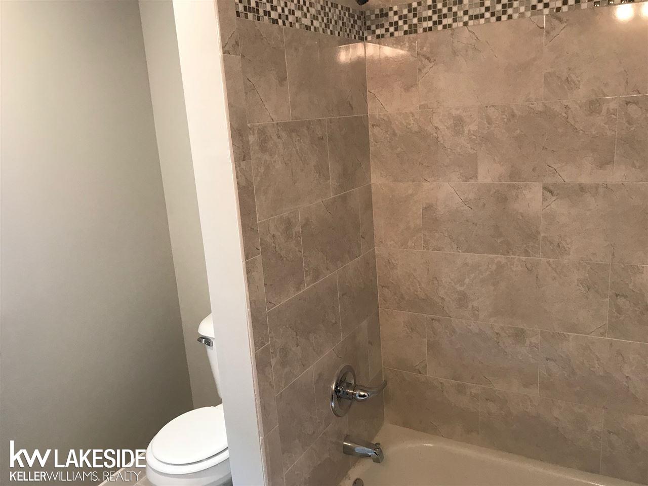 21836 Rio Grande Drive Macomb, MI 48044 - Photo 39 of 44 50006470-38.JPG