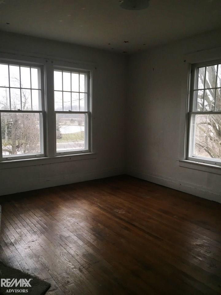 8290 Short Cut Road Fair Haven, MI 48023 - Photo 14 of 30 31312561-13.JPG