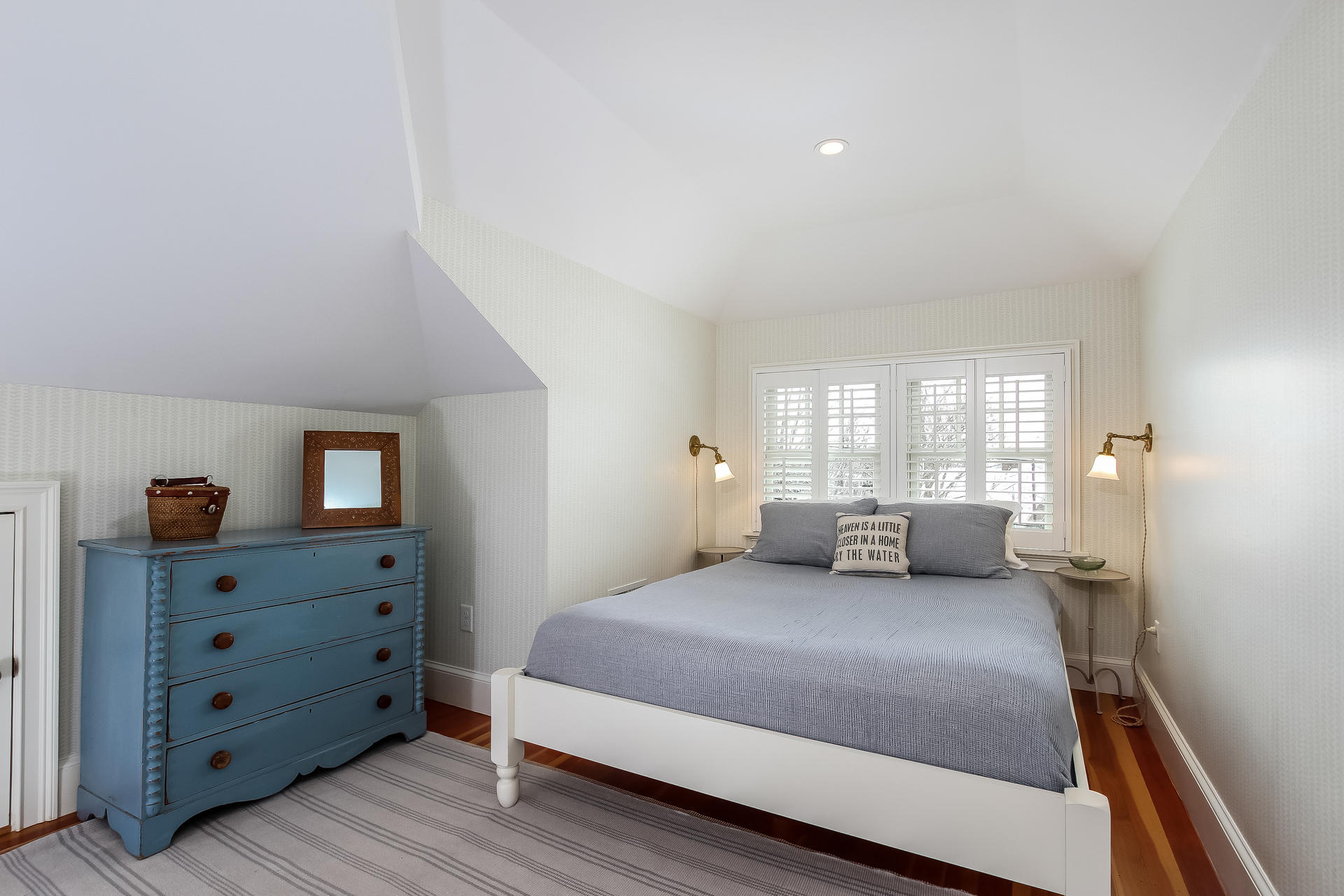 38 Mill Pond Road Chatham, MA 02633 - Photo 13 of 30 a large bedroom with a bed and furniture