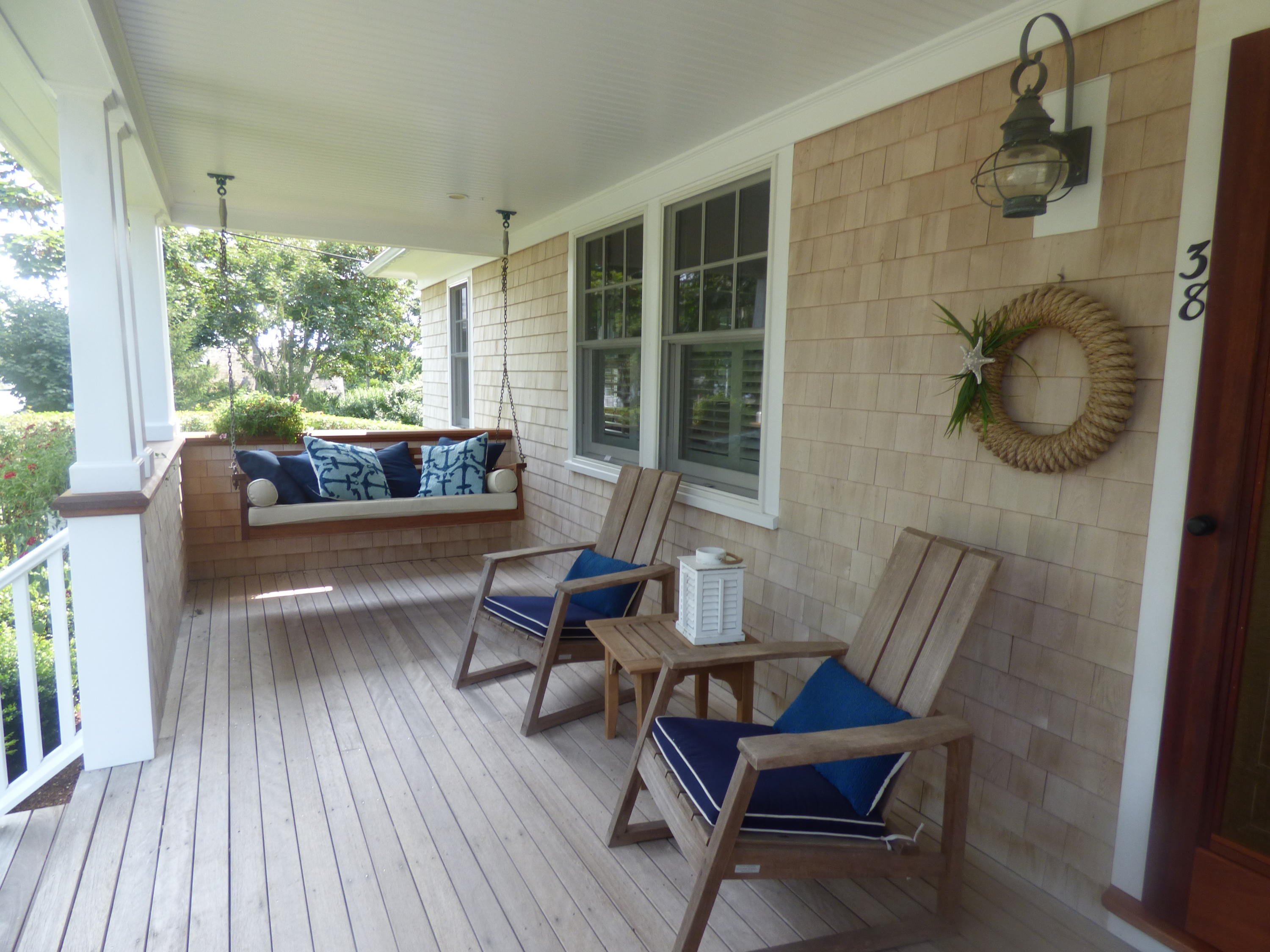 38 Mill Pond Road Chatham, MA 02633 - Photo 25 of 30 a living room with furniture and a window