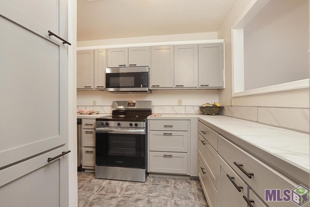 3421 O'Neal Lane, Unit A Baton Rouge, LA 70816 - Photo 9 of 24