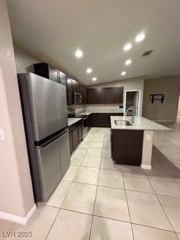 $2,200 | 3945 East Gunnison Avenue, Pahrump, NV 89061