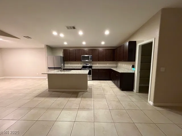 $2,200 | 3945 East Gunnison Avenue, Pahrump, NV 89061