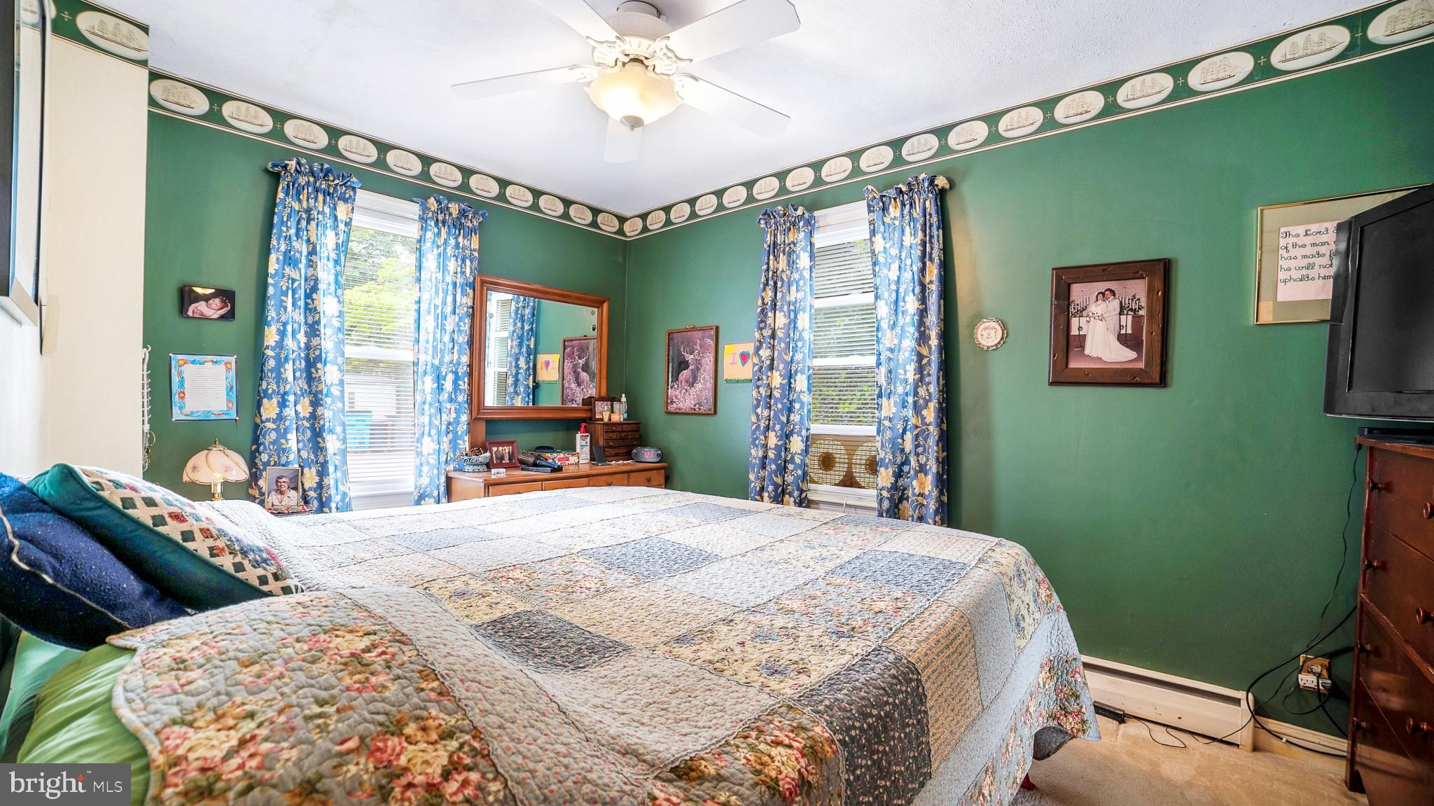 23800 Woodfield Road Gaithersburg, MD 20882 - Photo 13 of 28 Spacious primary bedroom on main level