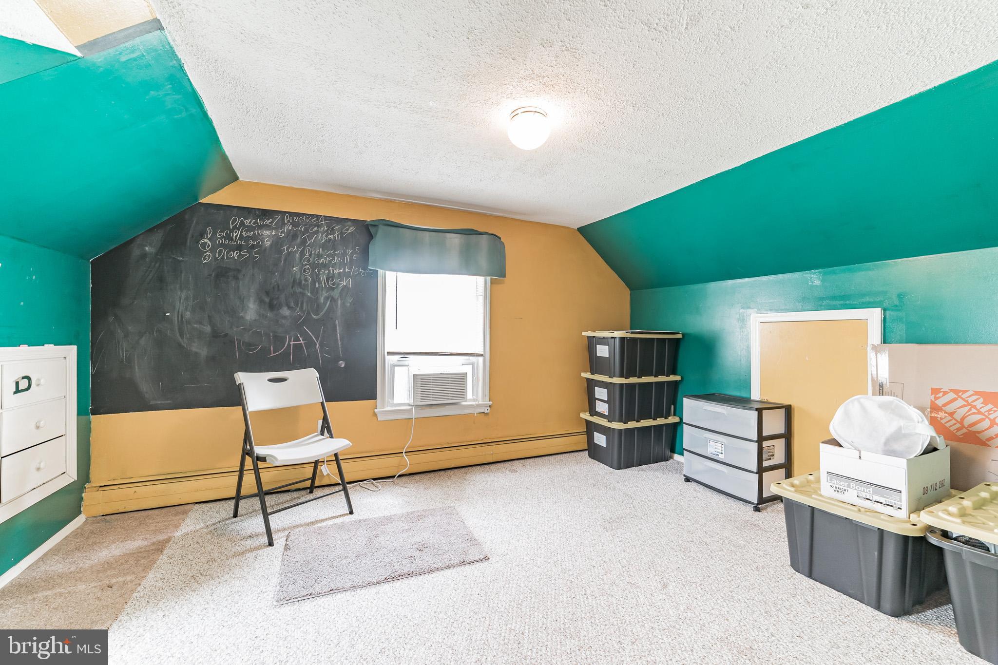 23800 Woodfield Road Gaithersburg, MD 20882 - Photo 19 of 28 Upper level - 4th bedroom