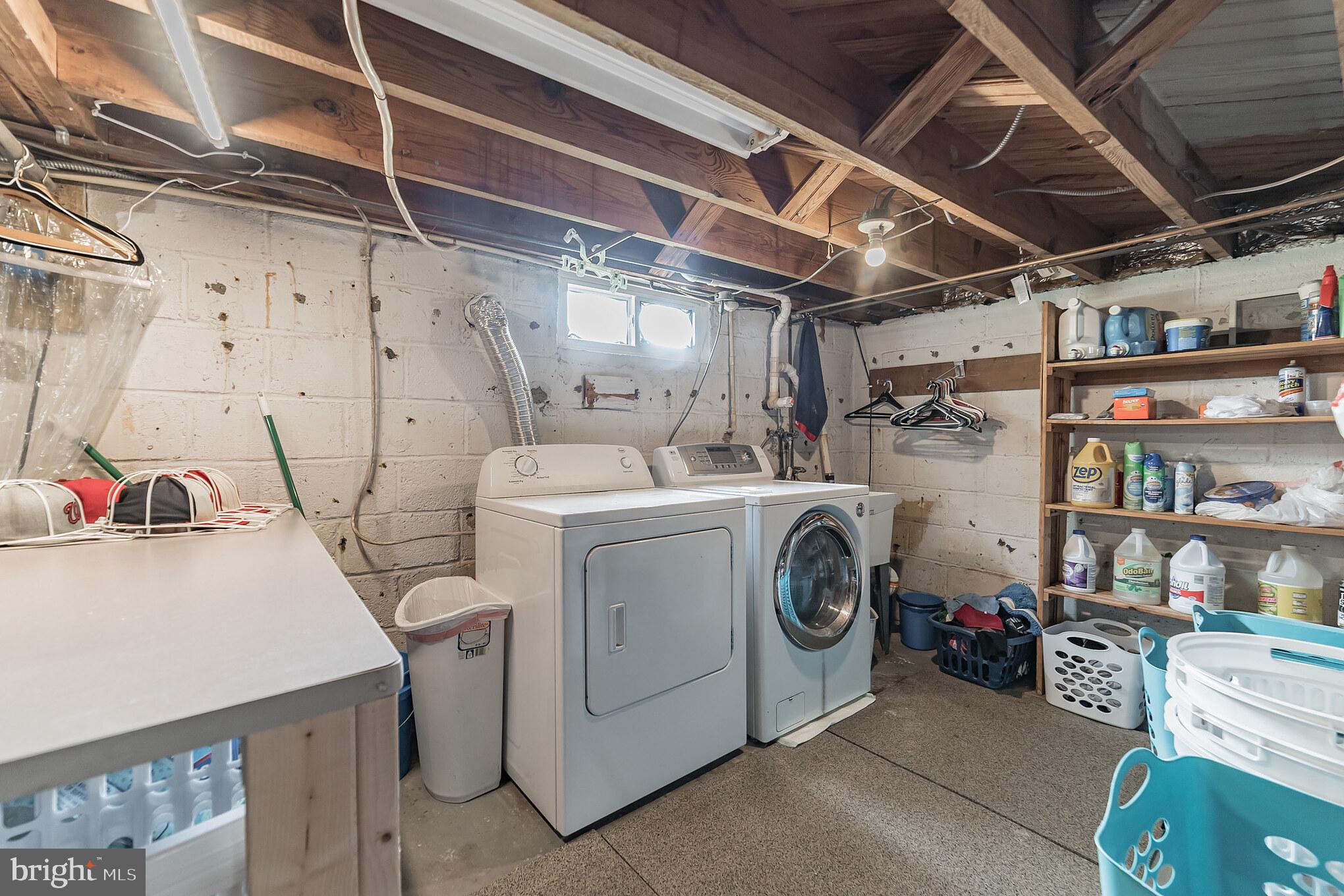 23800 Woodfield Road Gaithersburg, MD 20882 - Photo 23 of 28 Laundry area with more storage