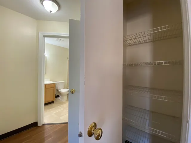 $1,698 | 157 Eastern Avenue, Unit 203, Manchester, NH 03104