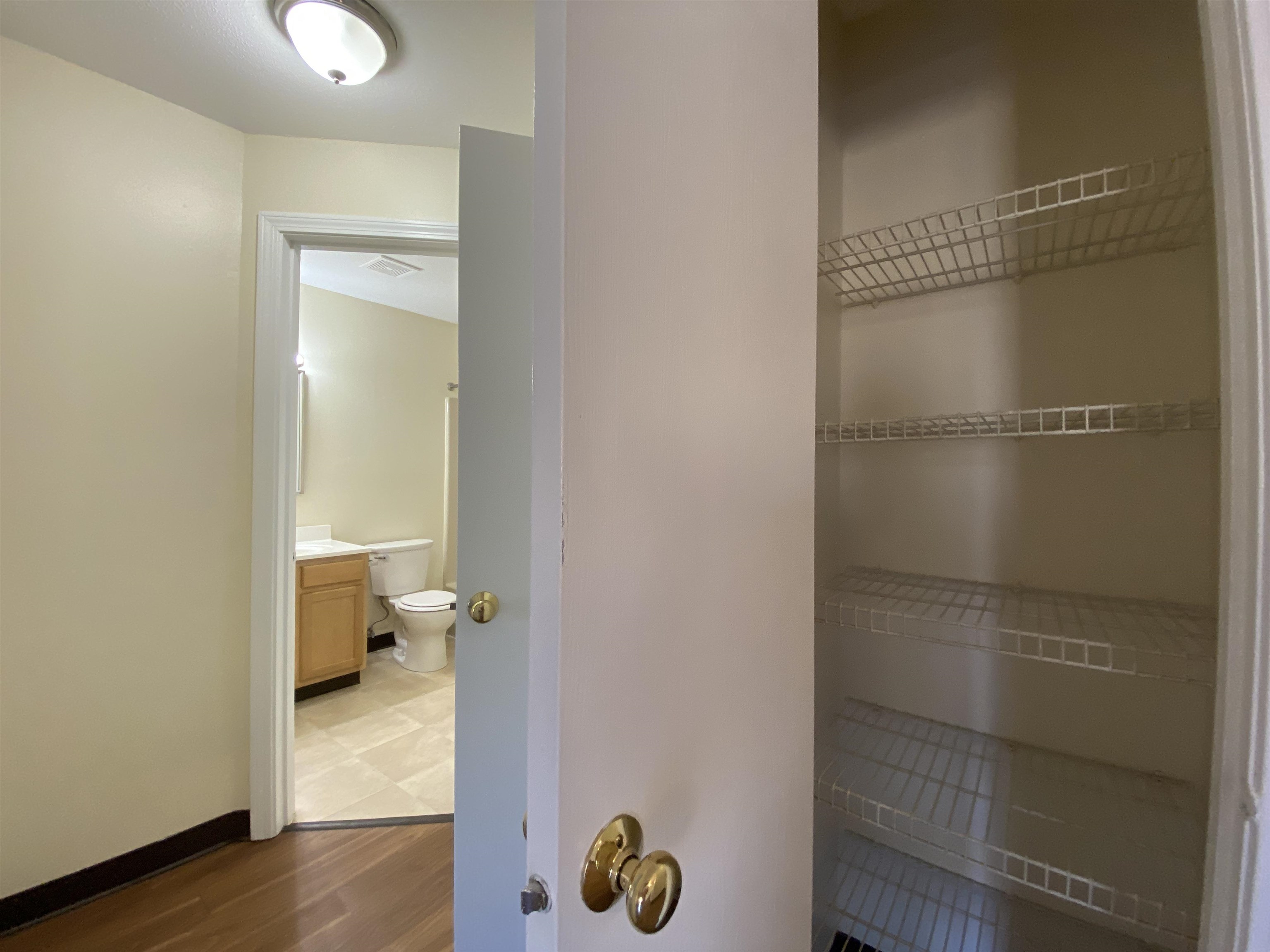 157 Eastern Avenue, Unit 203 Manchester, NH 03104 - Photo 19 of 38