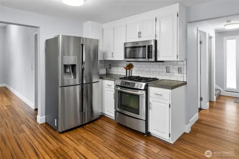 $569,999 | 9706 164th Street East, Puyallup, WA 98375