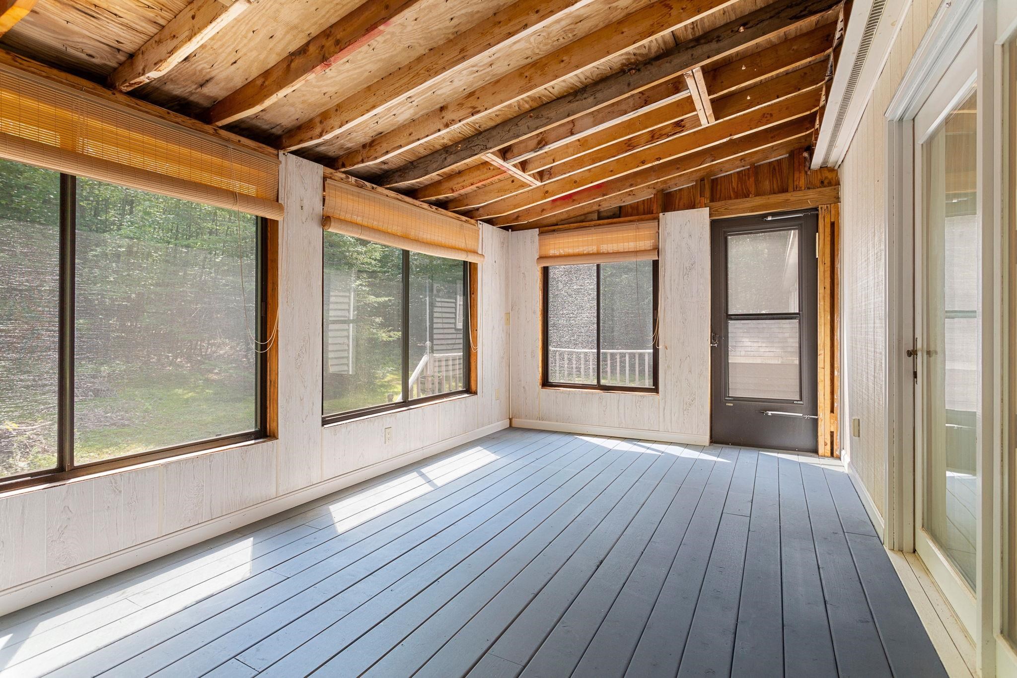 20 Merrick Road Raymond, NH 03077 - Photo 13 of 30