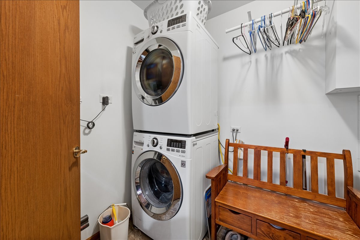 602 Birch Lane Fox River Grove, IL 60021 - Photo 15 of 37 a view of a room with washer and dryer