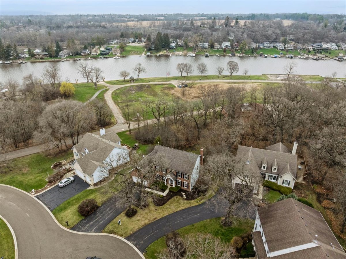 602 Birch Lane Fox River Grove, IL 60021 - Photo 16 of 37 an aerial view of residential houses with outdoor space and river