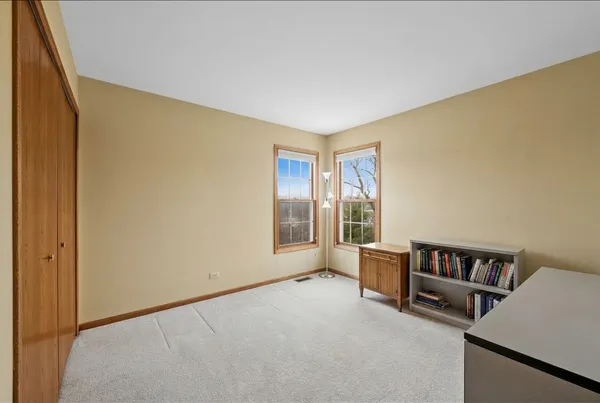 $550,000 | 602 Birch Lane, Fox River Grove, IL 60021