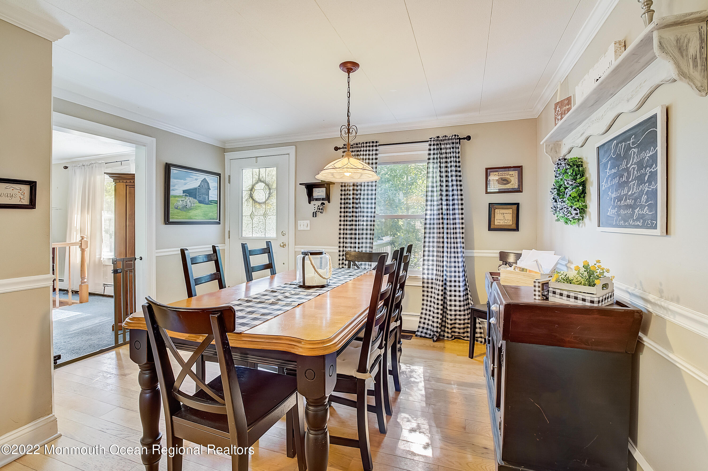 291 Colts Neck Road Farmingdale, NJ 07727 - Photo 3 of 38 14-Colts Neck Rd-014