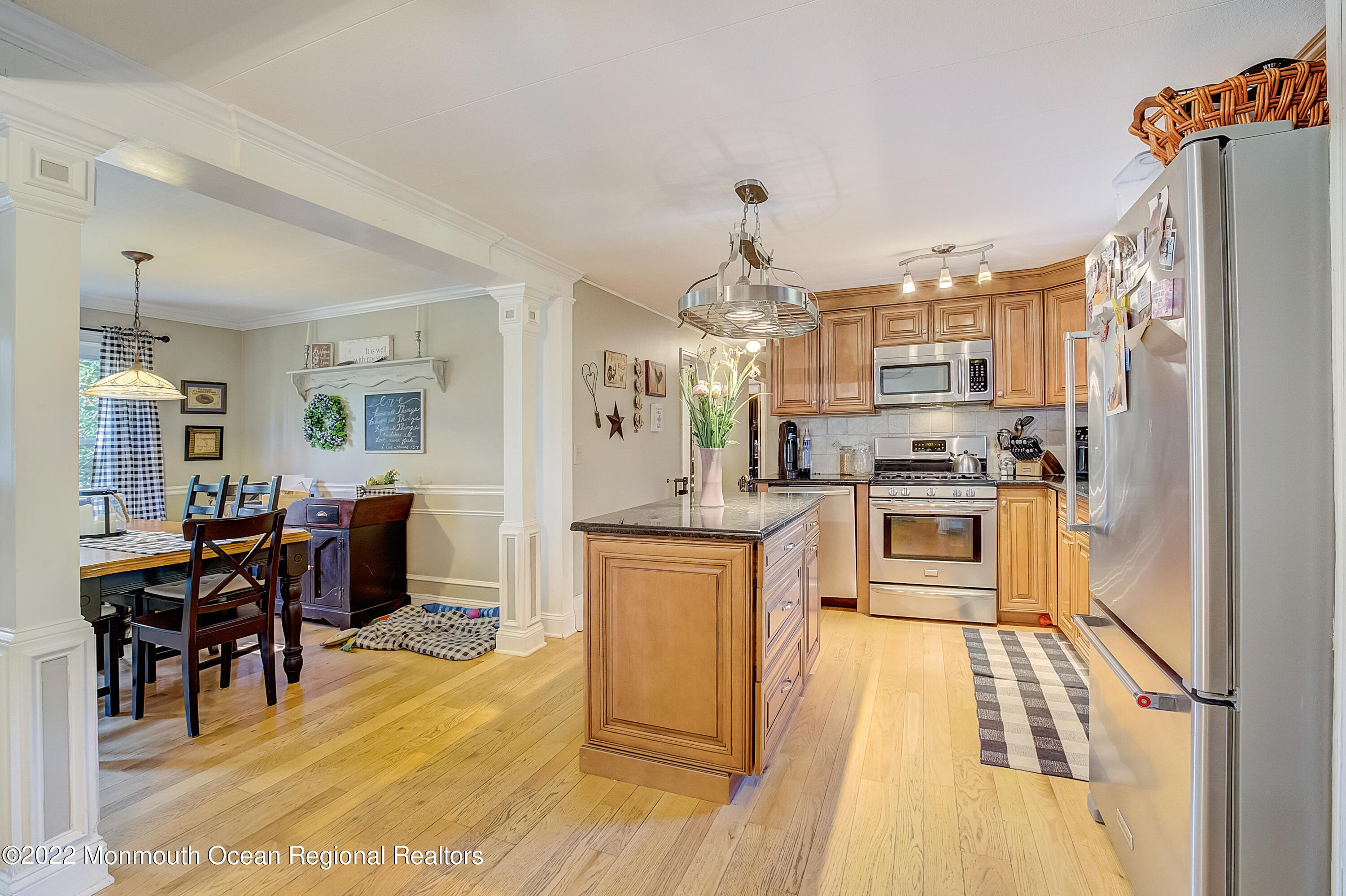 291 Colts Neck Road Farmingdale, NJ 07727 - Photo 4 of 38 15-Colts Neck Rd-015