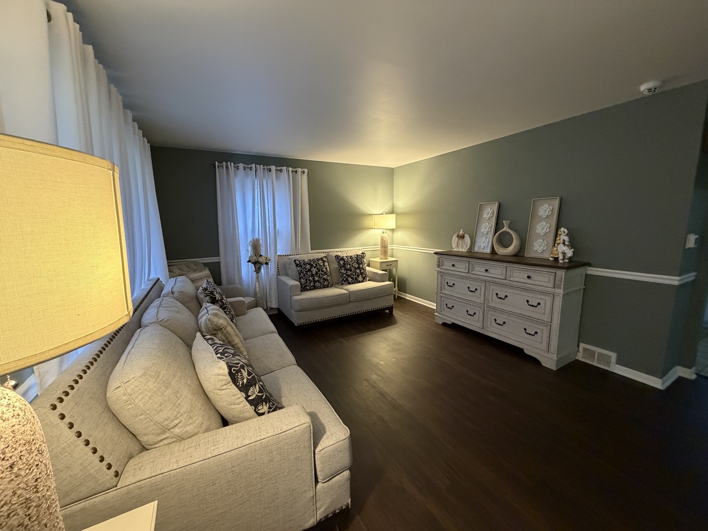 202 Hickory Road Oakwood Hills, IL 60013 - Photo 2 of 27