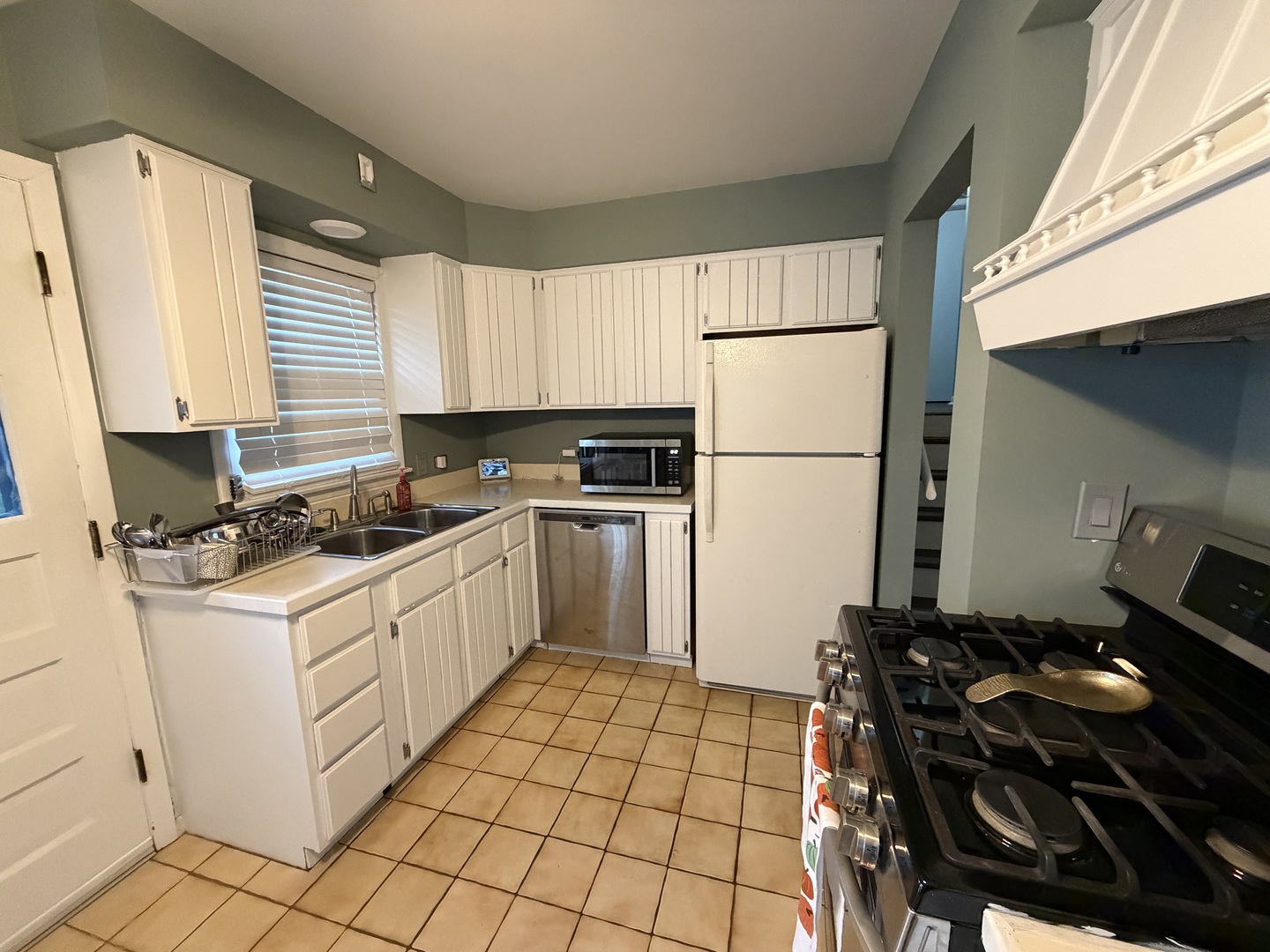 202 Hickory Road Oakwood Hills, IL 60013 - Photo 6 of 27