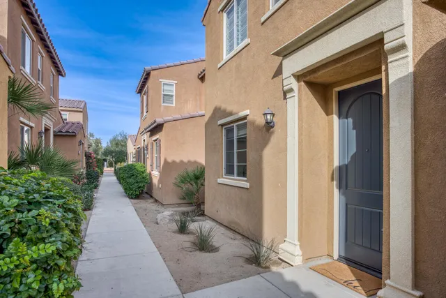 $467,000 | 436 Via De La Paz, Palm Desert, CA 92211