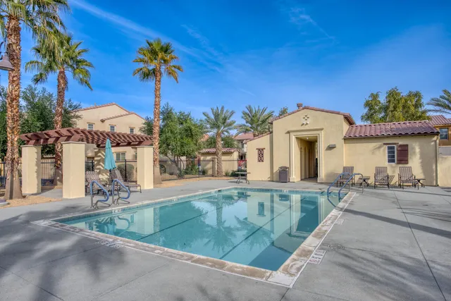 $467,000 | 436 Via De La Paz, Palm Desert, CA 92211