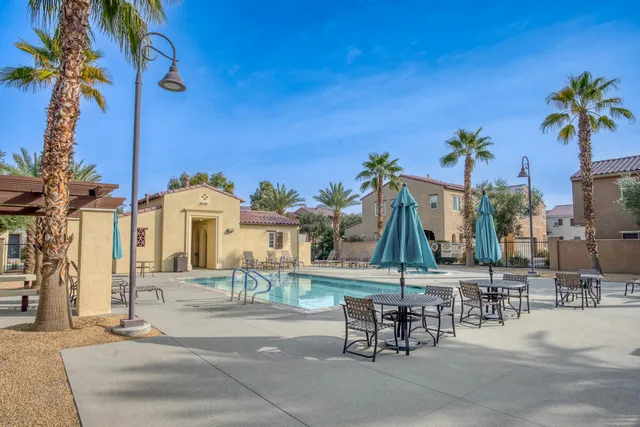 $467,000 | 436 Via De La Paz, Palm Desert, CA 92211
